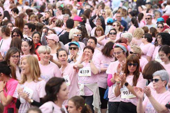 Clase de zumba tras la Carrera de la Mujer de Logroño