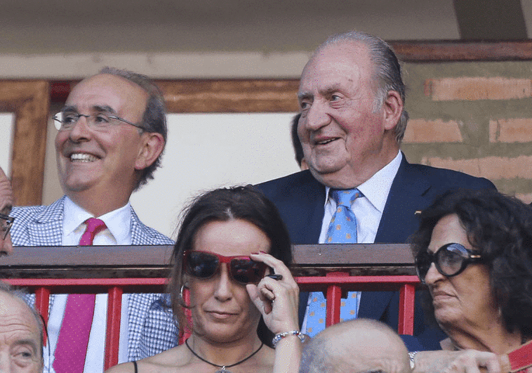 Pablo Álvarez y Ariane de Rothschild; Eduardo Anitua y Vicente Boluda, en diferentes actos con el rey emérito.