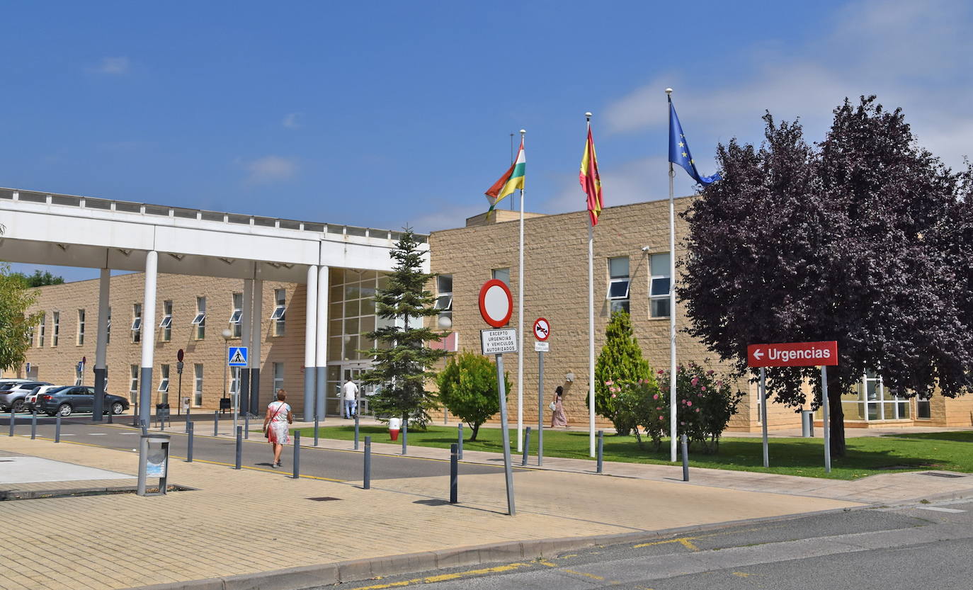 Entrada a Urgencias del Hospital de Calahorra.