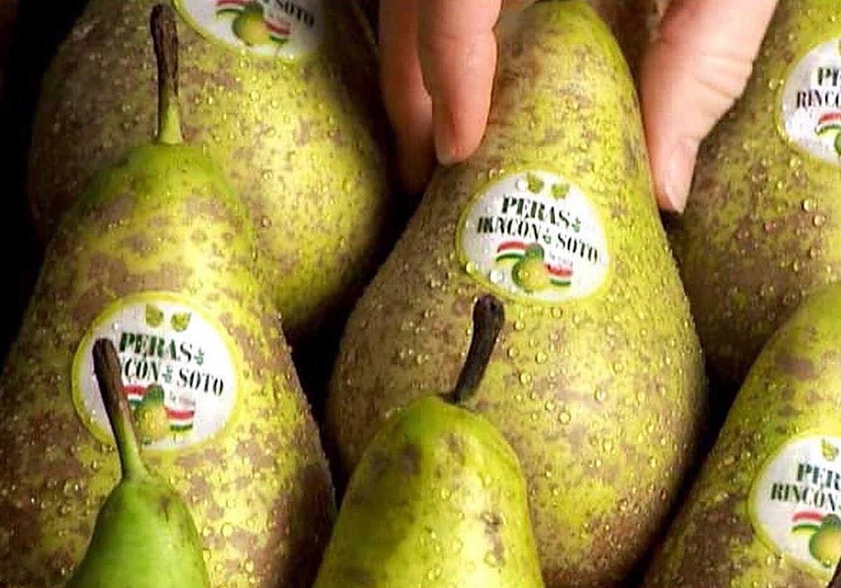 Peras de Rincón, con su etiqueta con el sello de calidad.