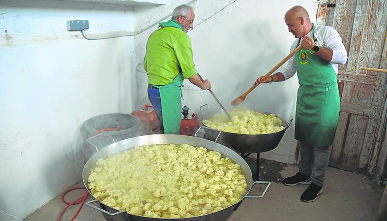 Imagen secundaria 1 - Las peñas hacen pleno en pinchos de verduras