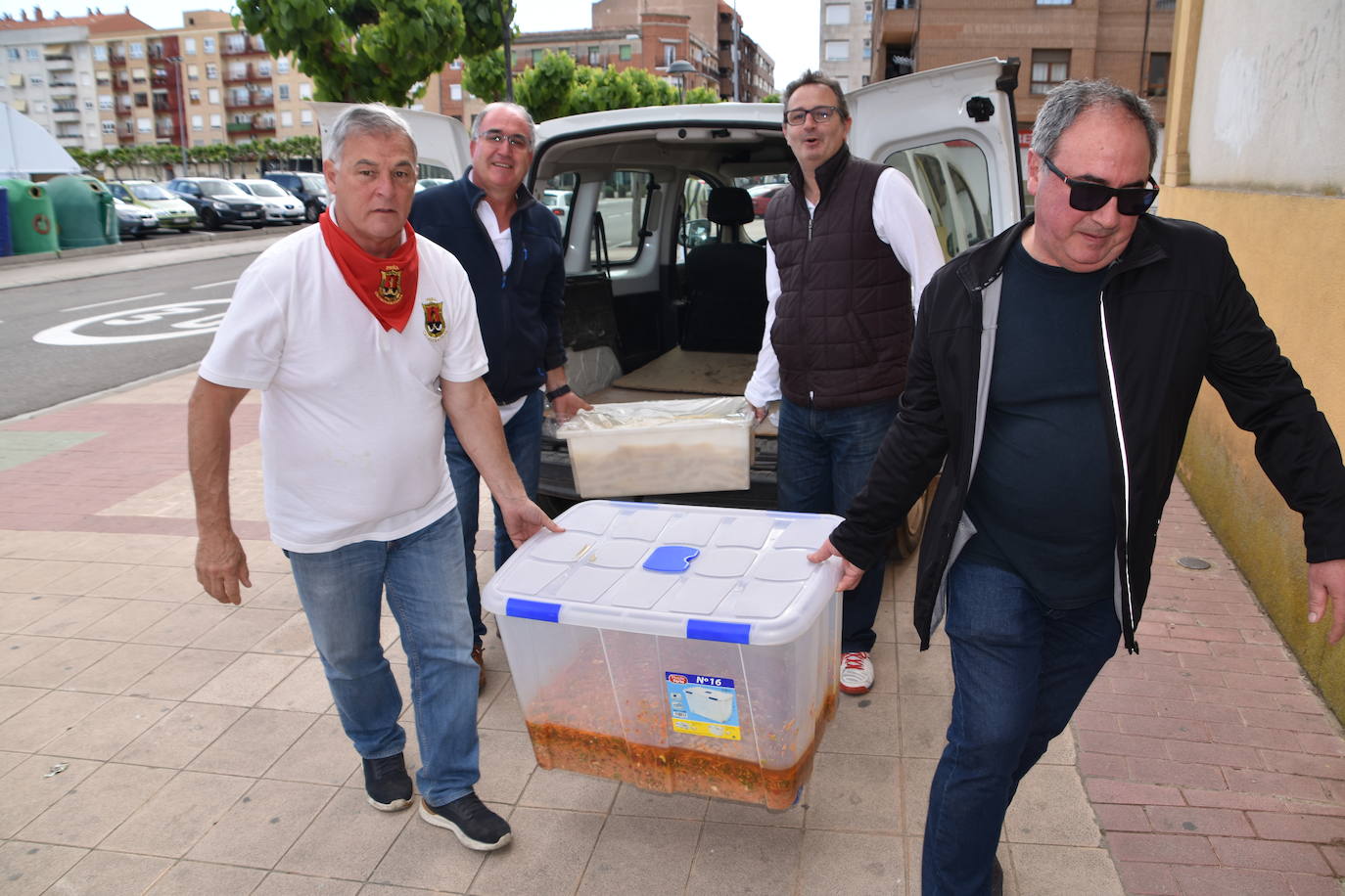 Degustación de pinchos de las peñas en Calahorra