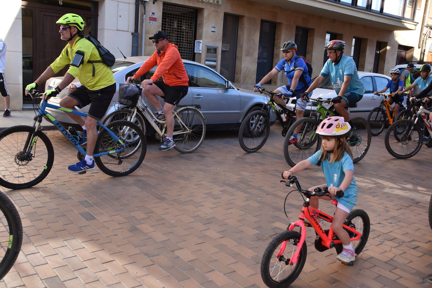 Aldeanueva, entre bicicletas y pochas