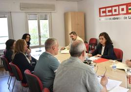 Reunión de Andreu con los representantes del sindicato.