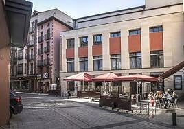 El futuro de los cines Moderno, a debate