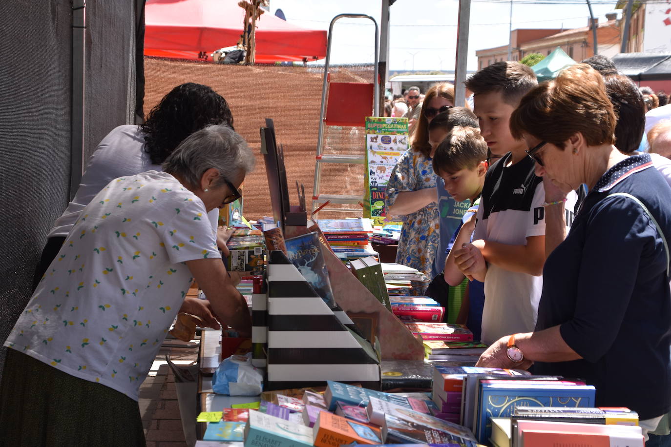 Domingo de Fungitur y feria intercultural en Pradejón