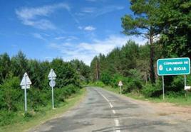 Inicio del tramo de la carretera LR-113 que se va a arreglar.