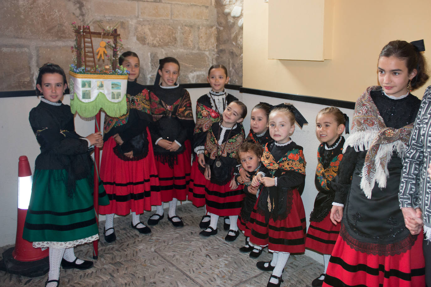 La procesión de las doncellas en Santo Domingo