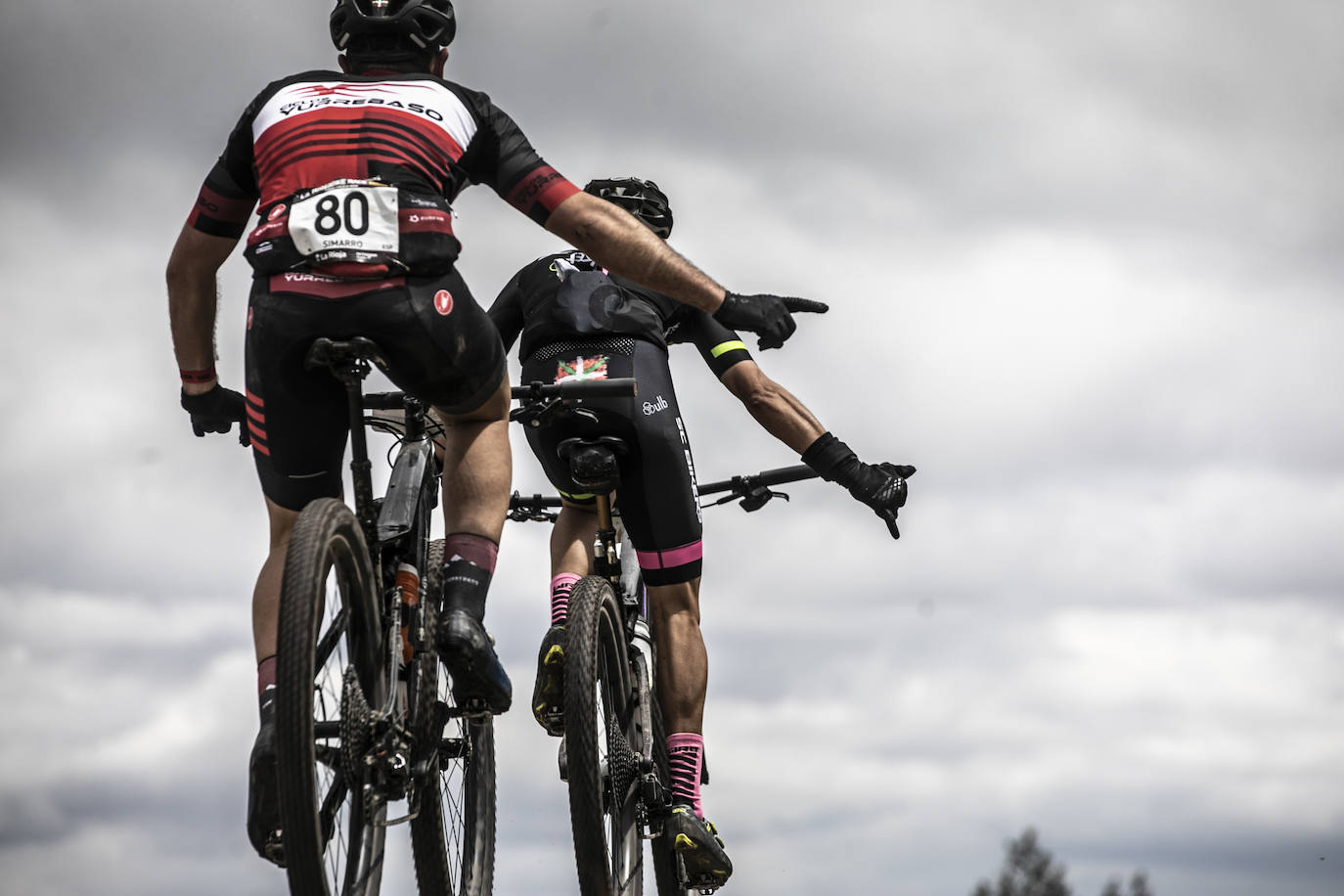 Las imágenes de la segunda etapa de La Rioja Bike Race