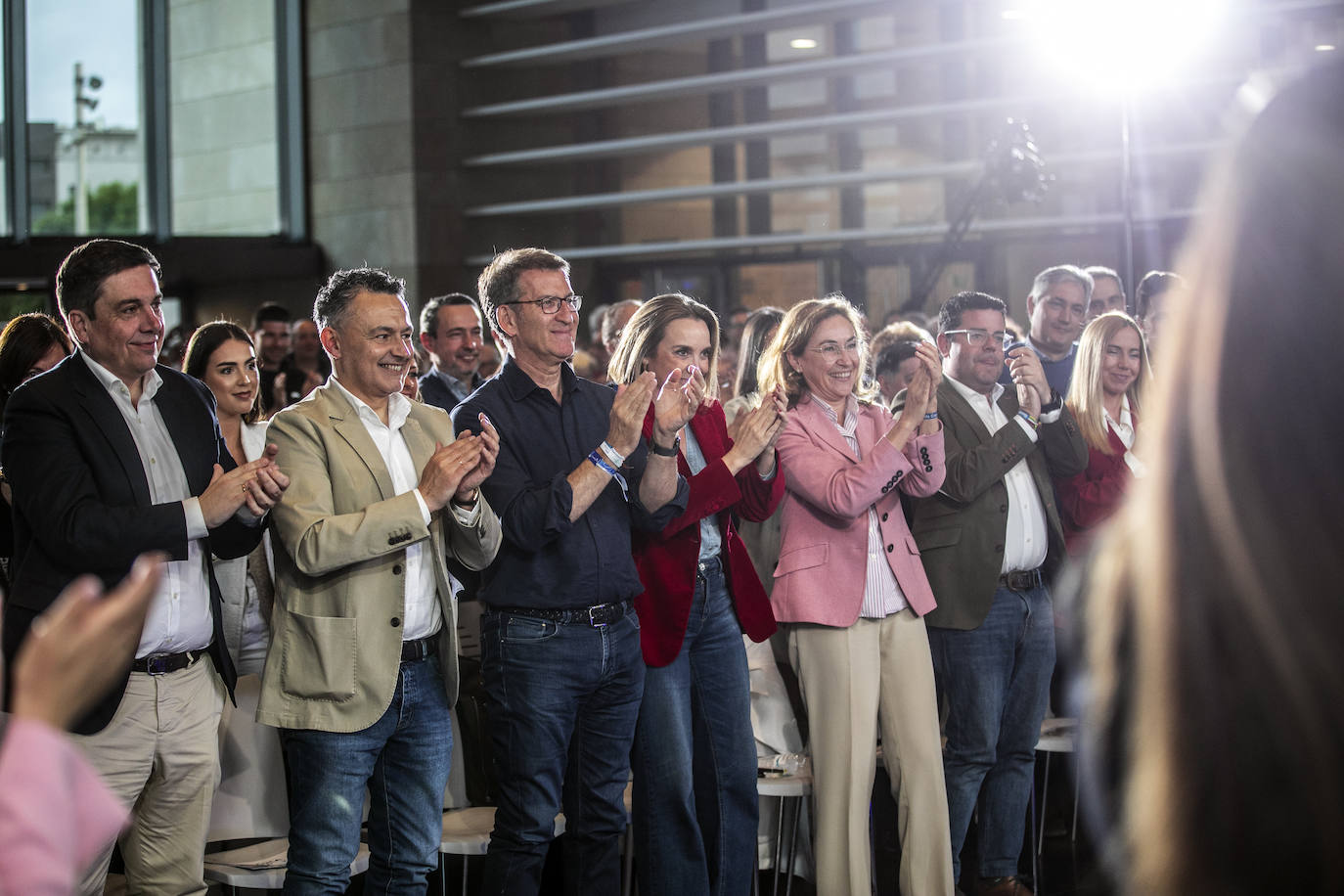 Mitin de Feijóo en Riojafórum