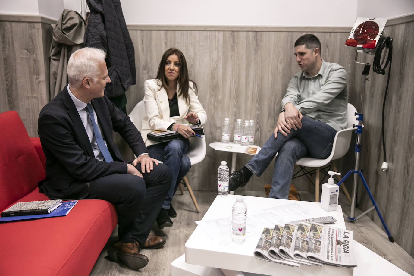 Las imágenes del debate electoral de Logroño en TVR