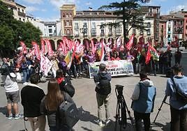 Manifestación de trabajadores del sector este jueves frente a la FER.