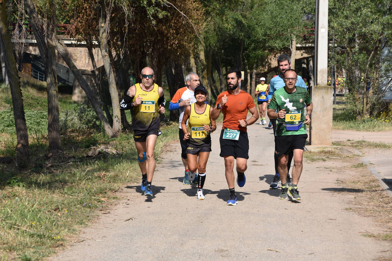 Imágenes de la carrera de la Ciruela de Nalda y Quel