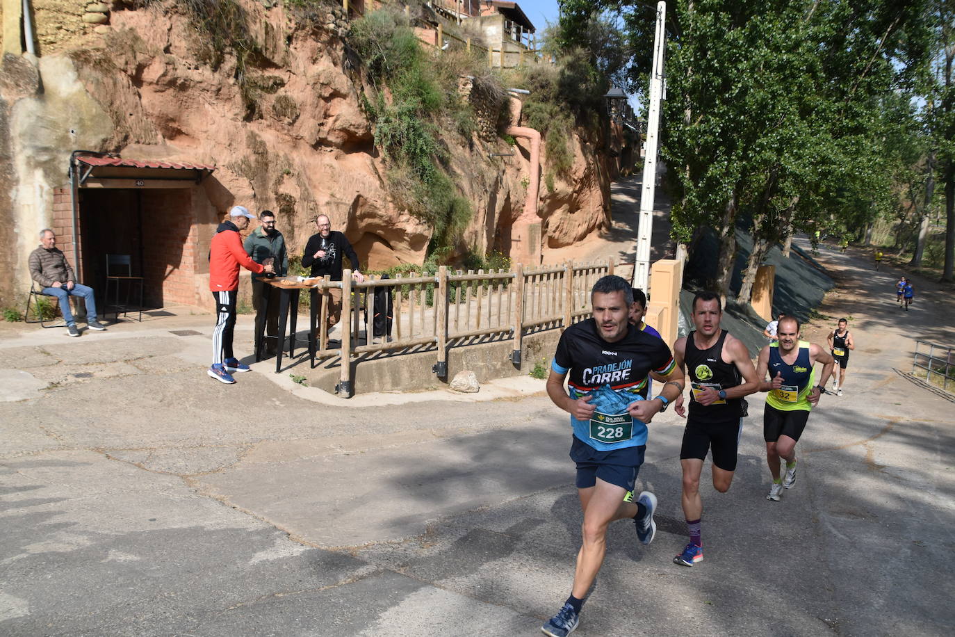 Imágenes de la carrera de la Ciruela de Nalda y Quel