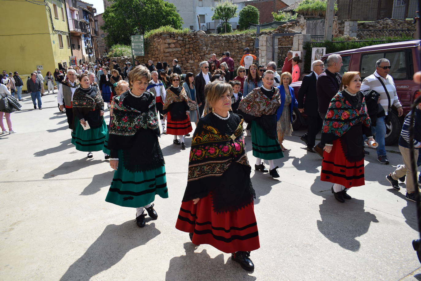 Las doncellas de Sorzano regresan a la Virgen del Roble