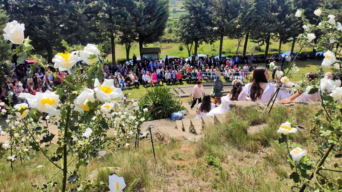 Las doncellas de Sorzano regresan a la Virgen del Roble