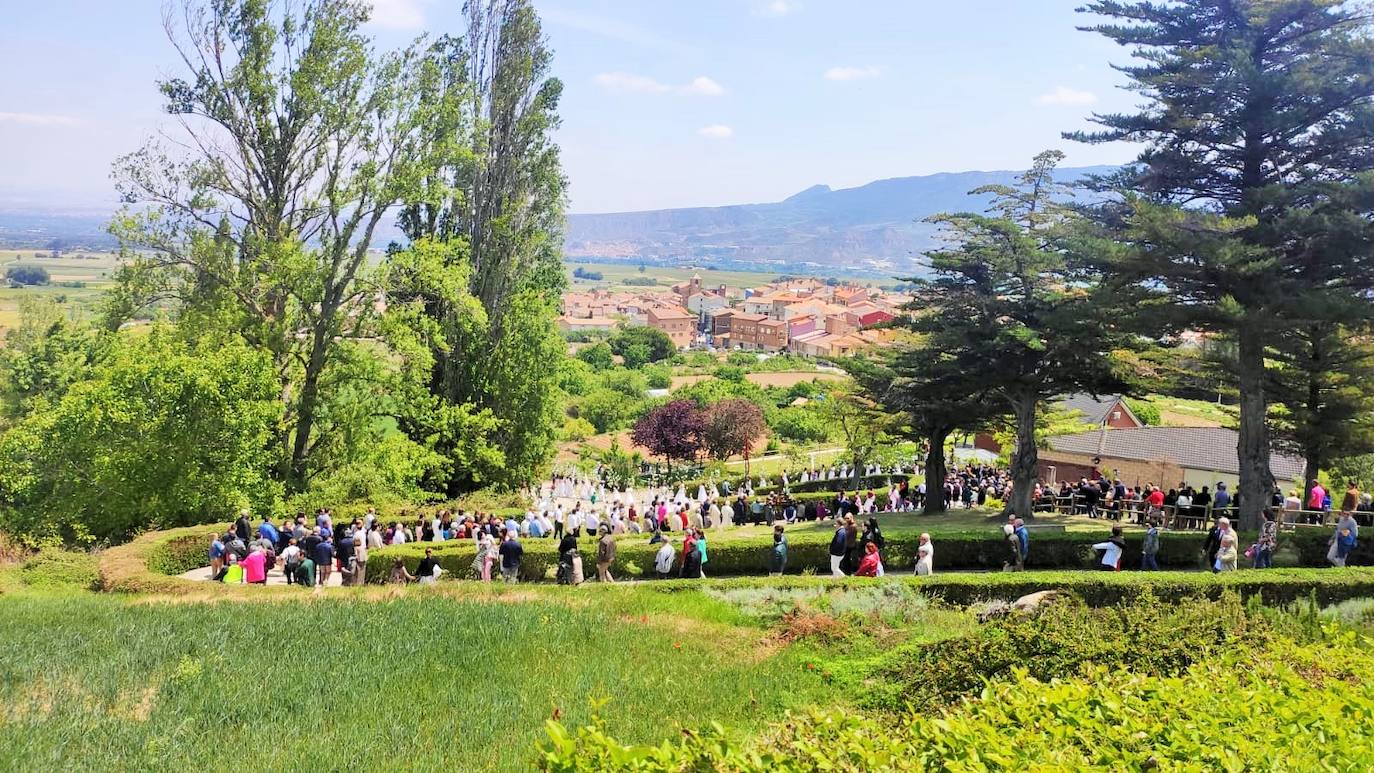 Las doncellas de Sorzano regresan a la Virgen del Roble