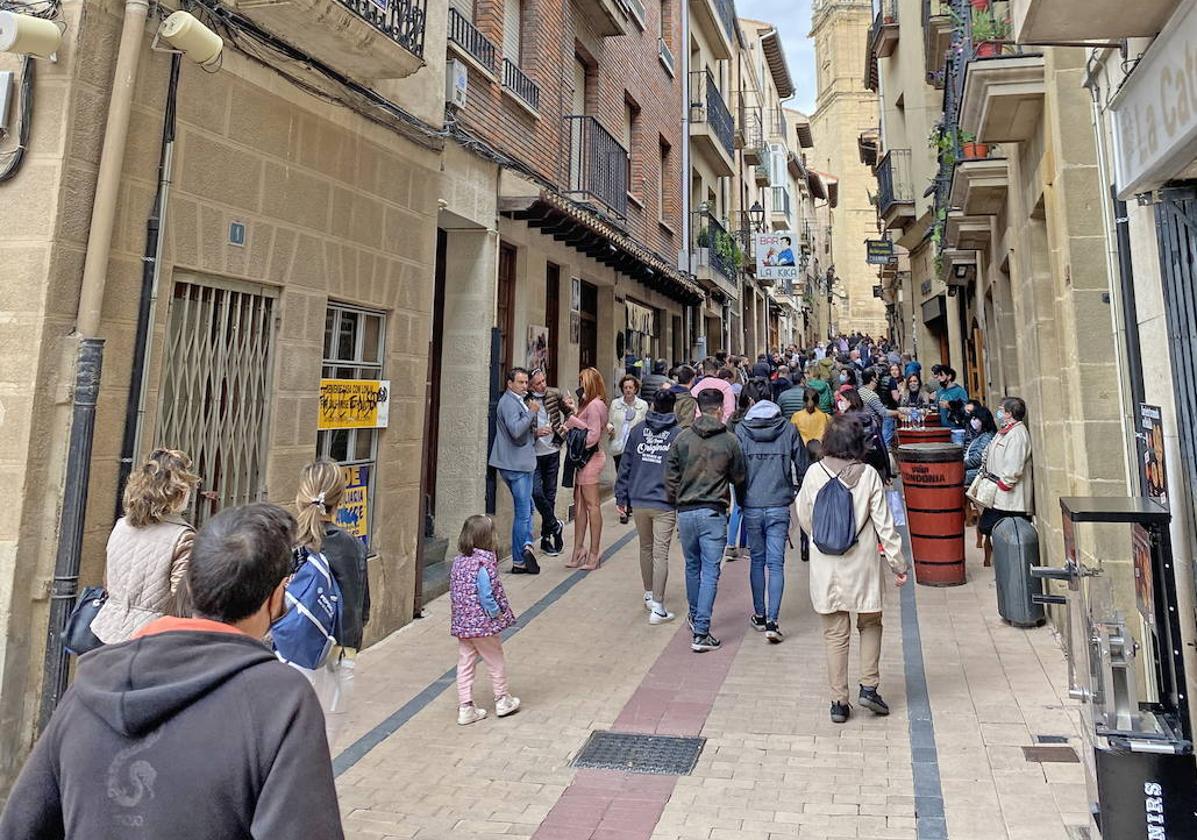 Turistas en Haro en una imagen de archivo.