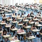 Los 1.300 alumnos riojanos de la EBAU encaran este miércoles la recta final de la prueba