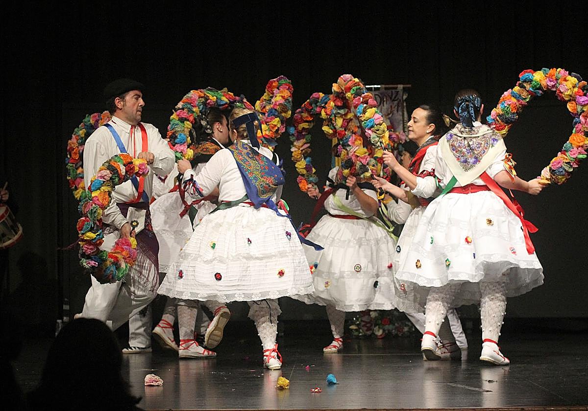 Contradanza celebra su 40 aniversario | La Rioja