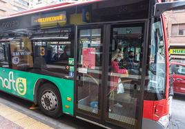 El servicio de autobuses de Logroño modifica sus horarios por los festivos.