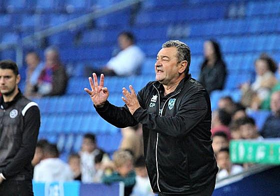 Carlos Pouso renueva con el Calahorra como entrenador
