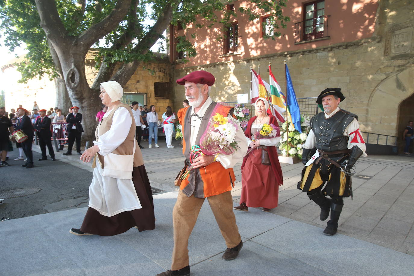 Ofrenda floral a San Bernabé