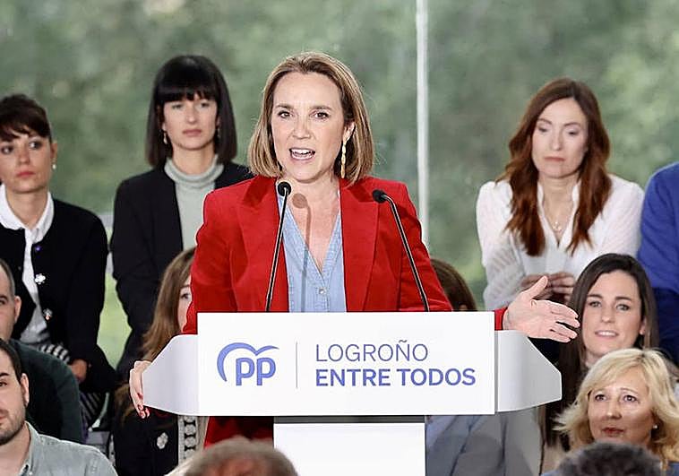 Cuca Gamarra, secretaria general del PP, encabezará la lista por La Rioja.