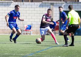 Miguel, durante un partido del Náxara de esta temporada.