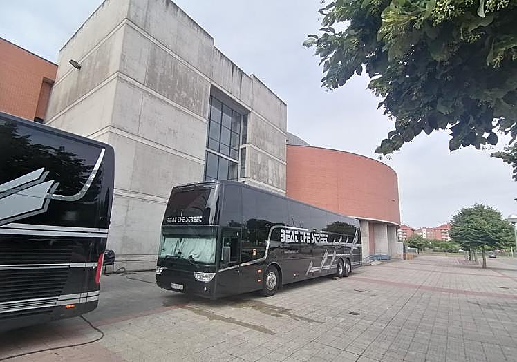 Imagen principal - Montaje del concierto, esta mañana 