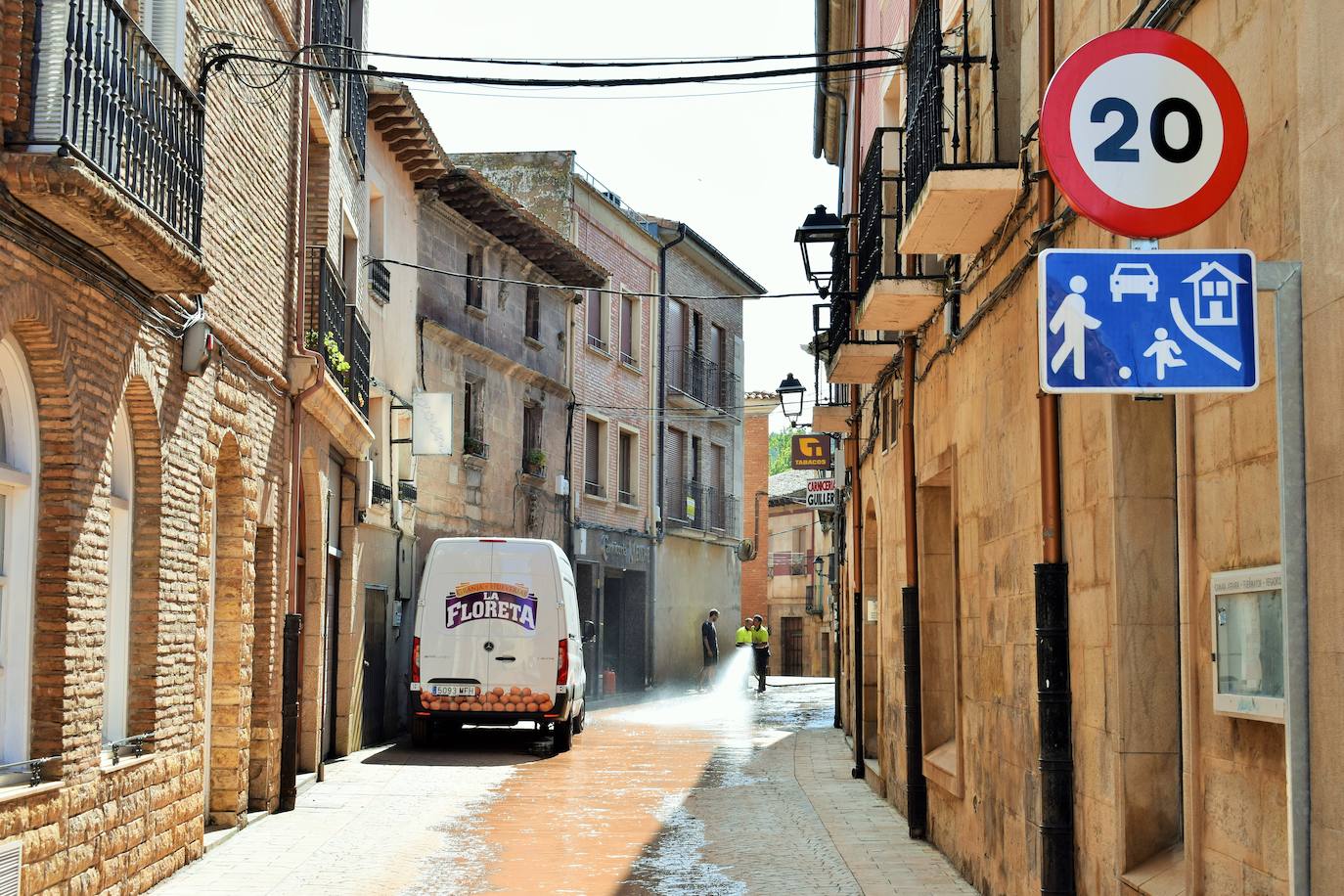 Las inundaciones afectaron a las calles de Fuenmayor