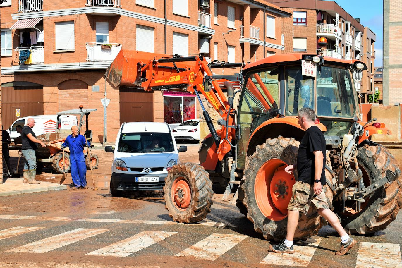 Las inundaciones afectaron a las calles de Fuenmayor