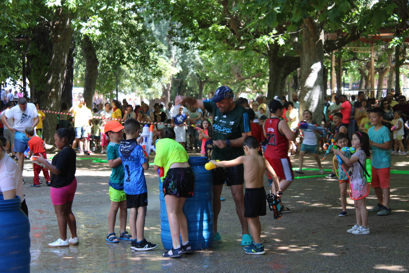 Chiquivueltas y guerra de agua en las fiestas de Nájera