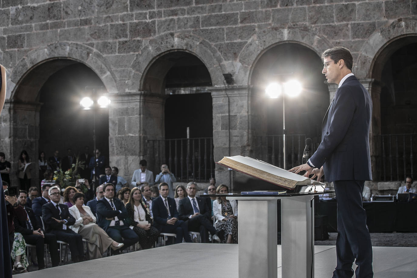 Las imágenes de la toma de posesión de Gonzalo Capellán