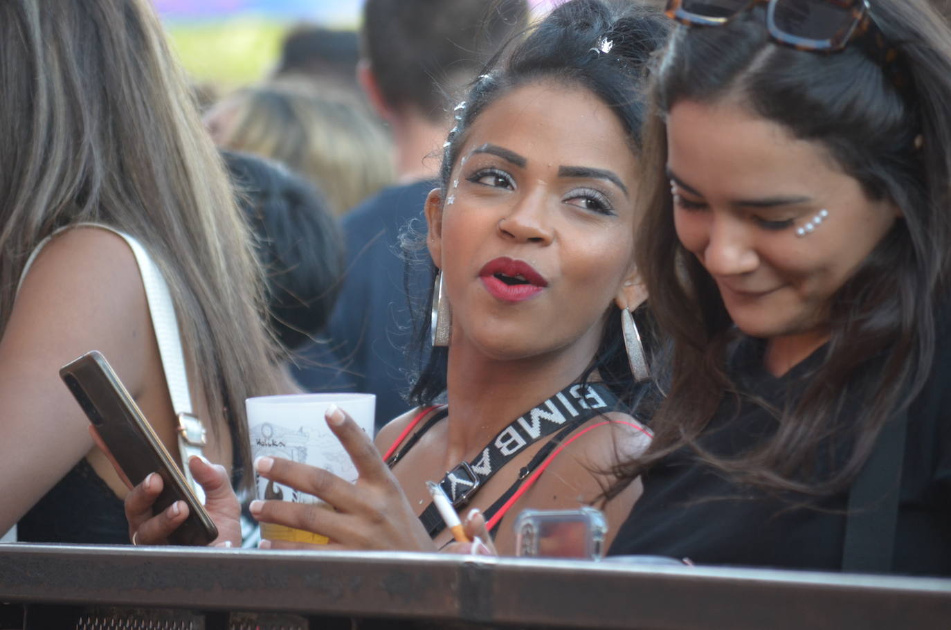 La jornada del viernes por la tarde en el Holika