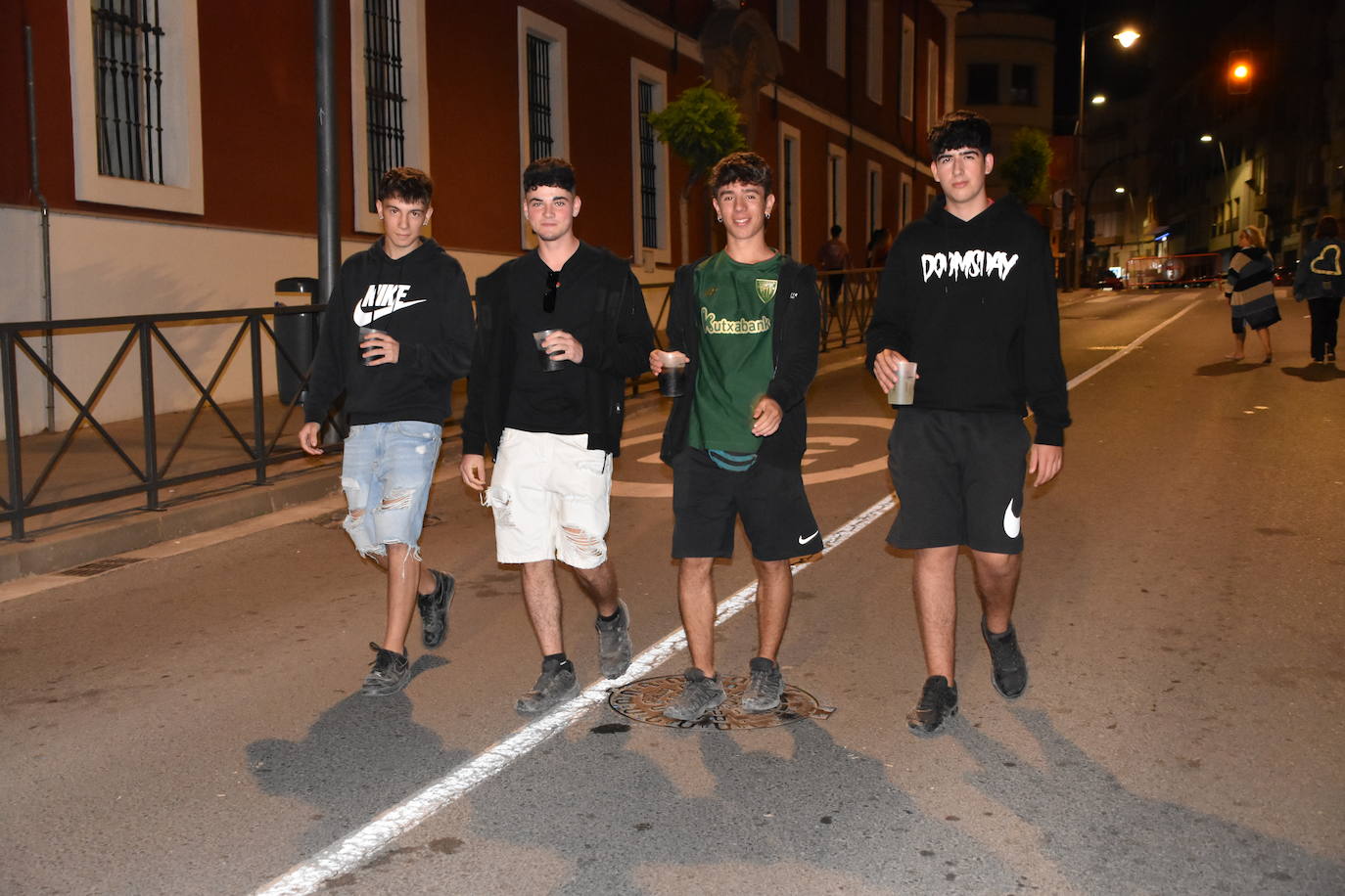 Viernes noche en el Holika