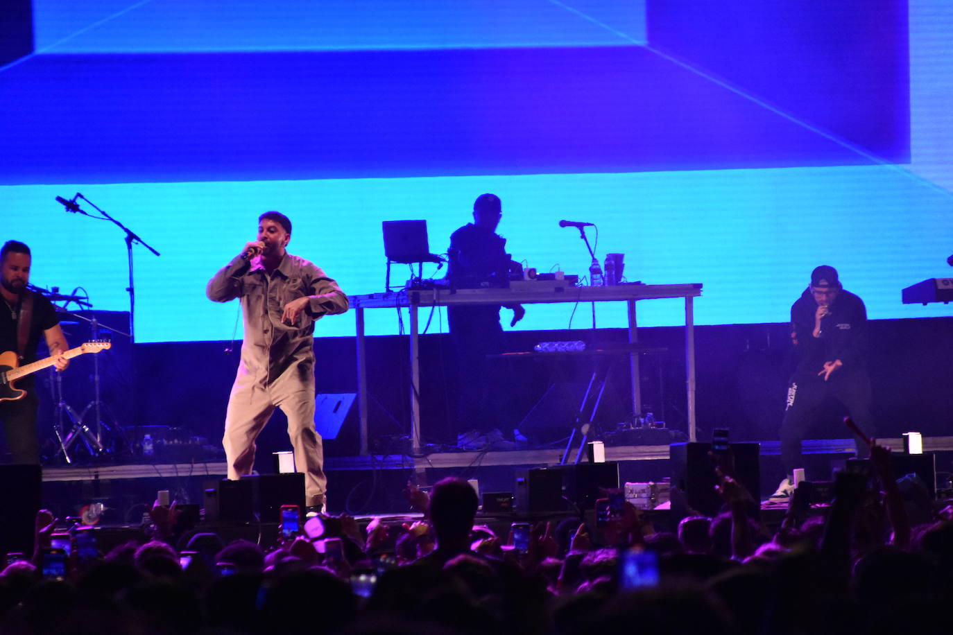 Viernes noche en el Holika