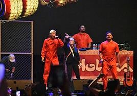 Viernes noche en el Holika