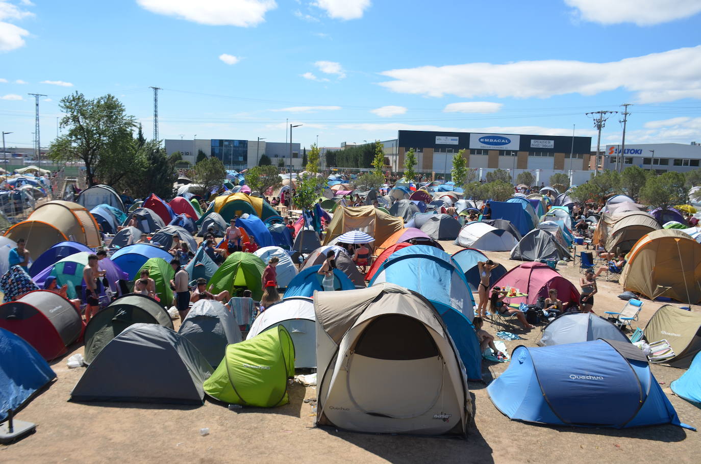 La acampada del Holika no para