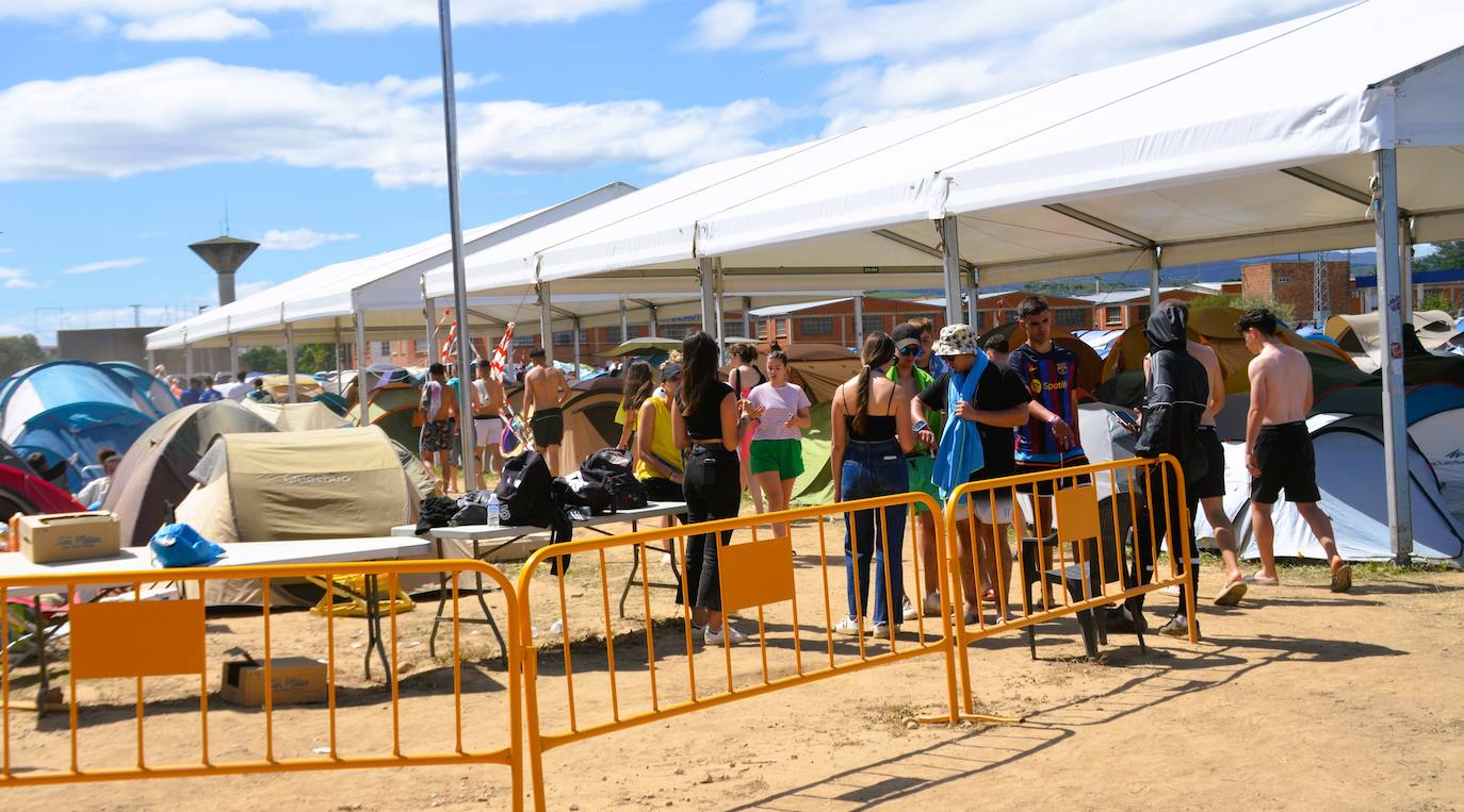 La acampada del Holika no para