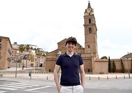 Mario Cornago, delante de la catedral de Calahorra, en donde han estado situados los accesos al festival.