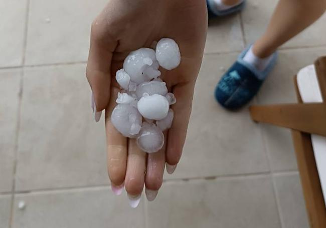 Granizo en Medrano.