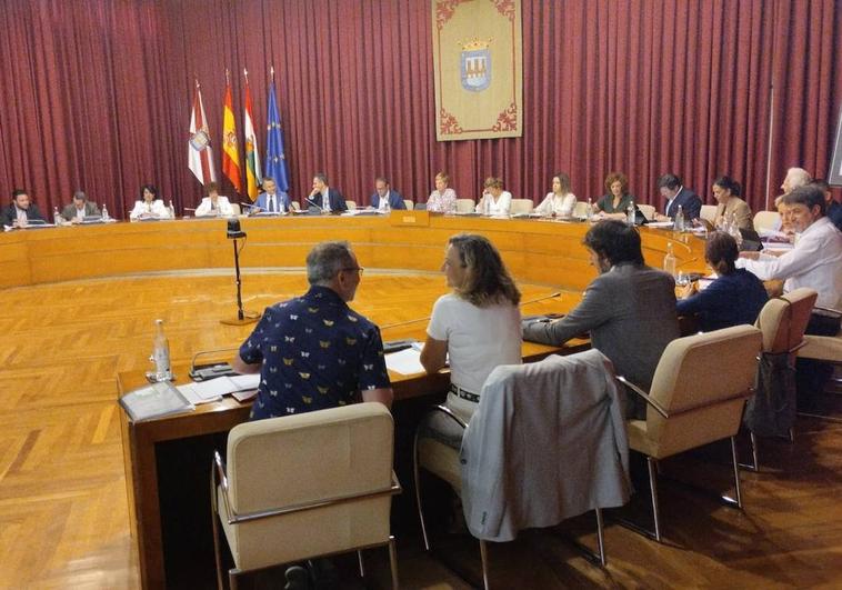 Pleno municipal del Ayuntamiento correspondiente al mes de julio.