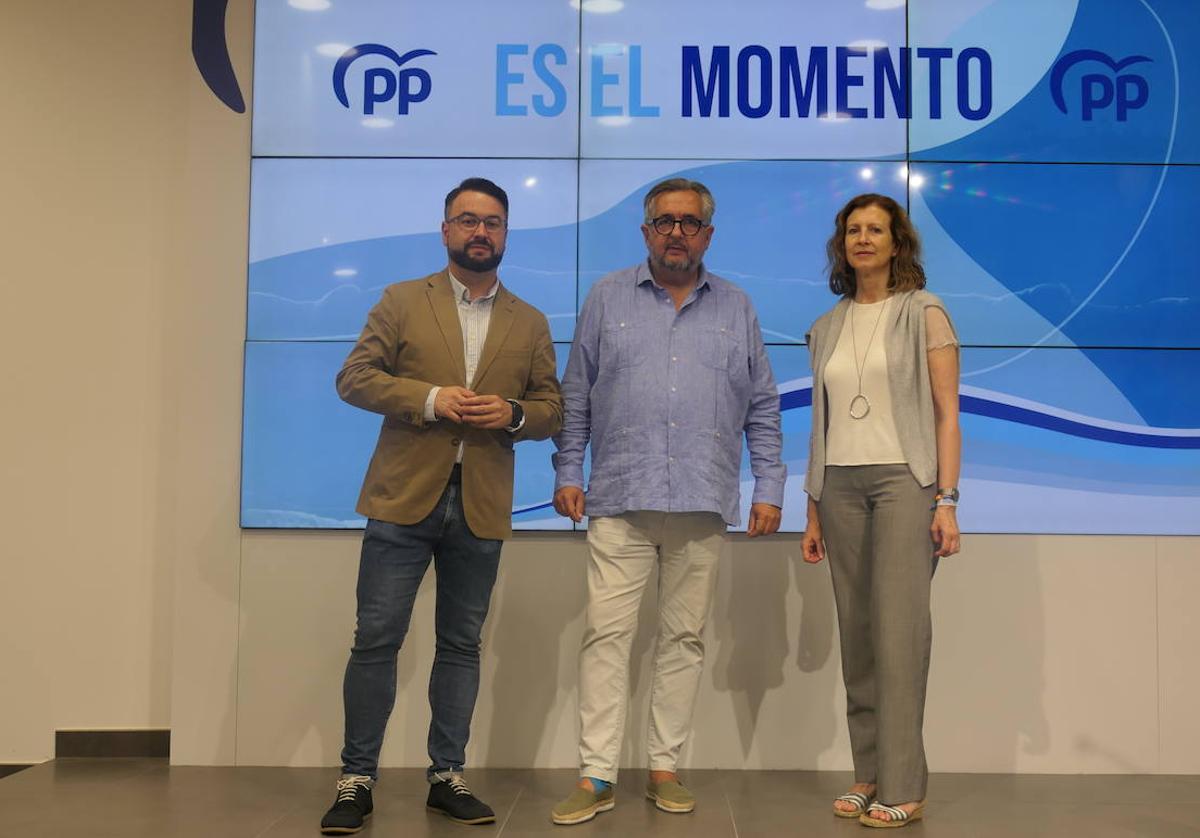 Luis Martínez Portillo en la rueda de prensa celebrada hoy en la sede del PP de Logroño.