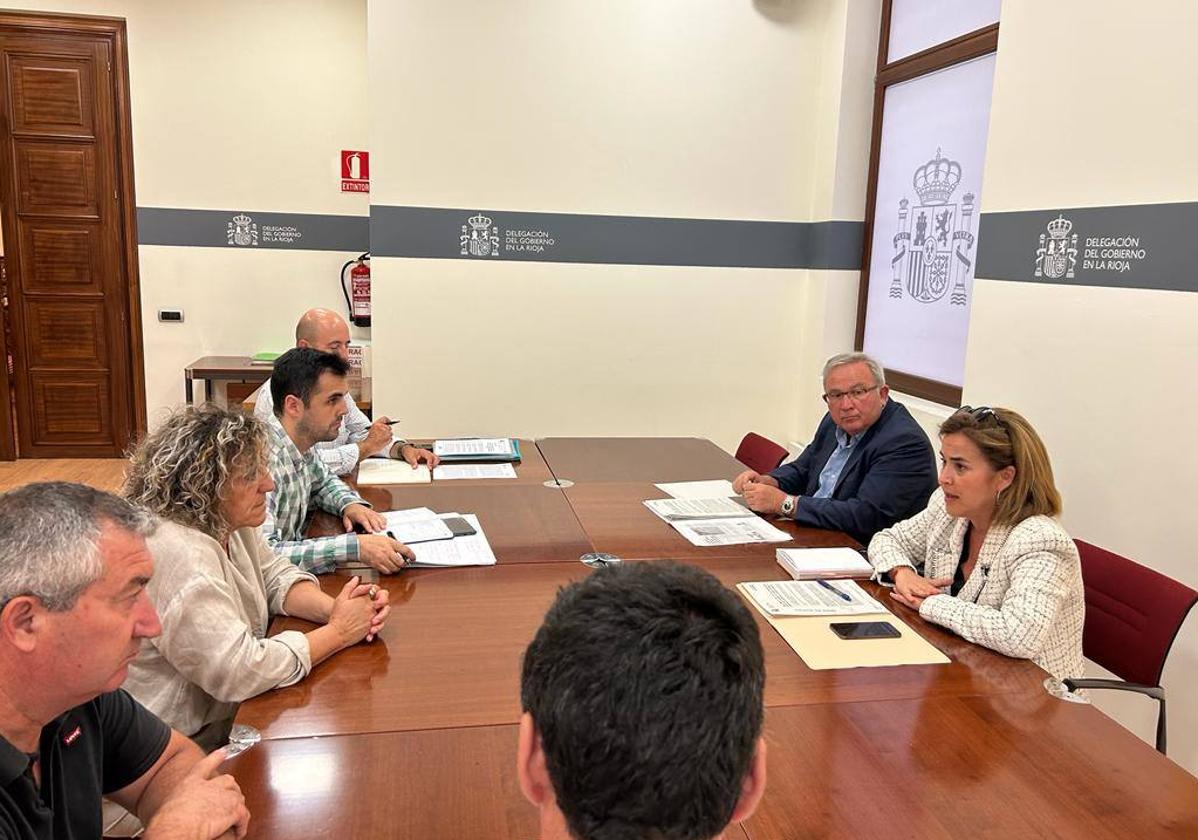 Reunión entre Beatriz Arraiz y representantes de las organizaciones agrarias