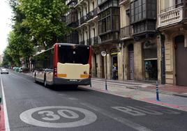 Los autobuses urbanos se verán afectados por el acto de izado de la bandera.