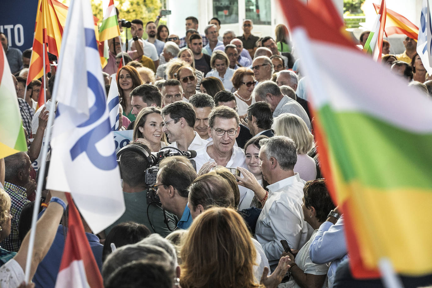 Las imágenes del acto de Feijóo en Logroño