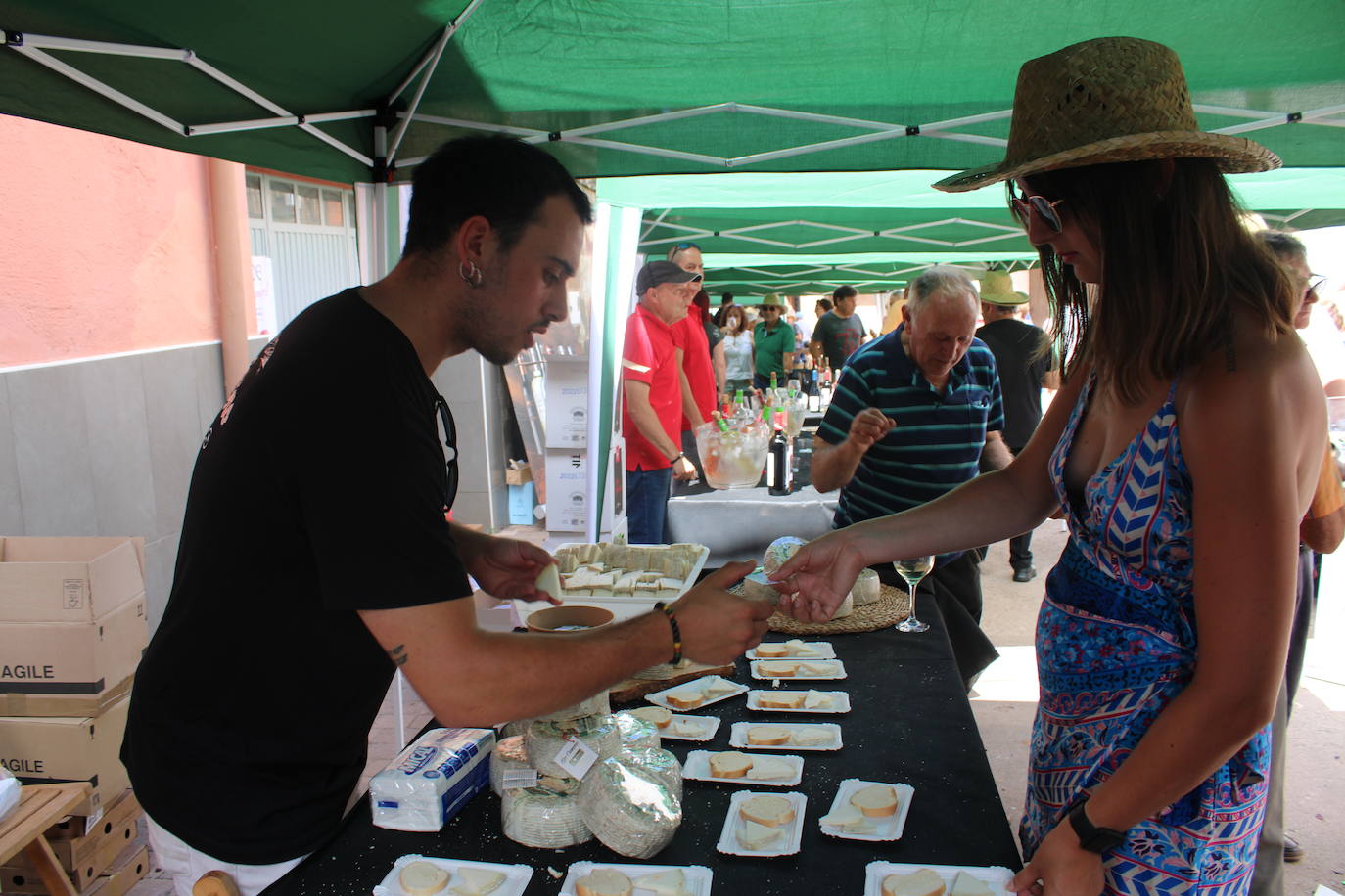 Huércanos acoge a cientos de visitantes en su IV Feria Vicoca