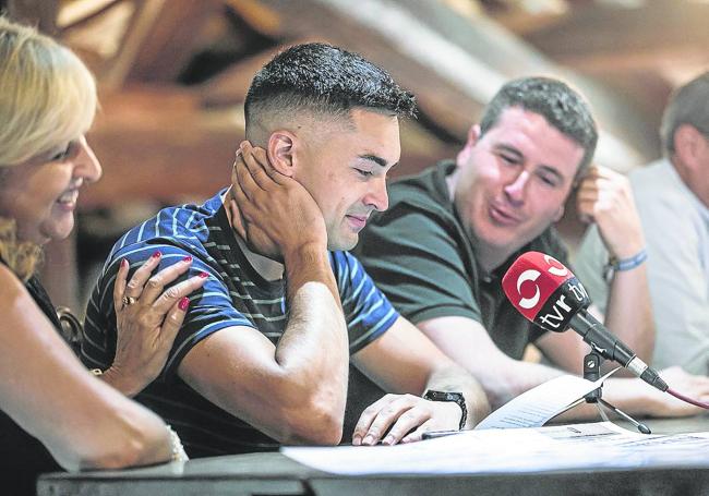 Víctor no pudo evitar emocionarse durante la rueda de prensa de presentación del festival de su despedida.