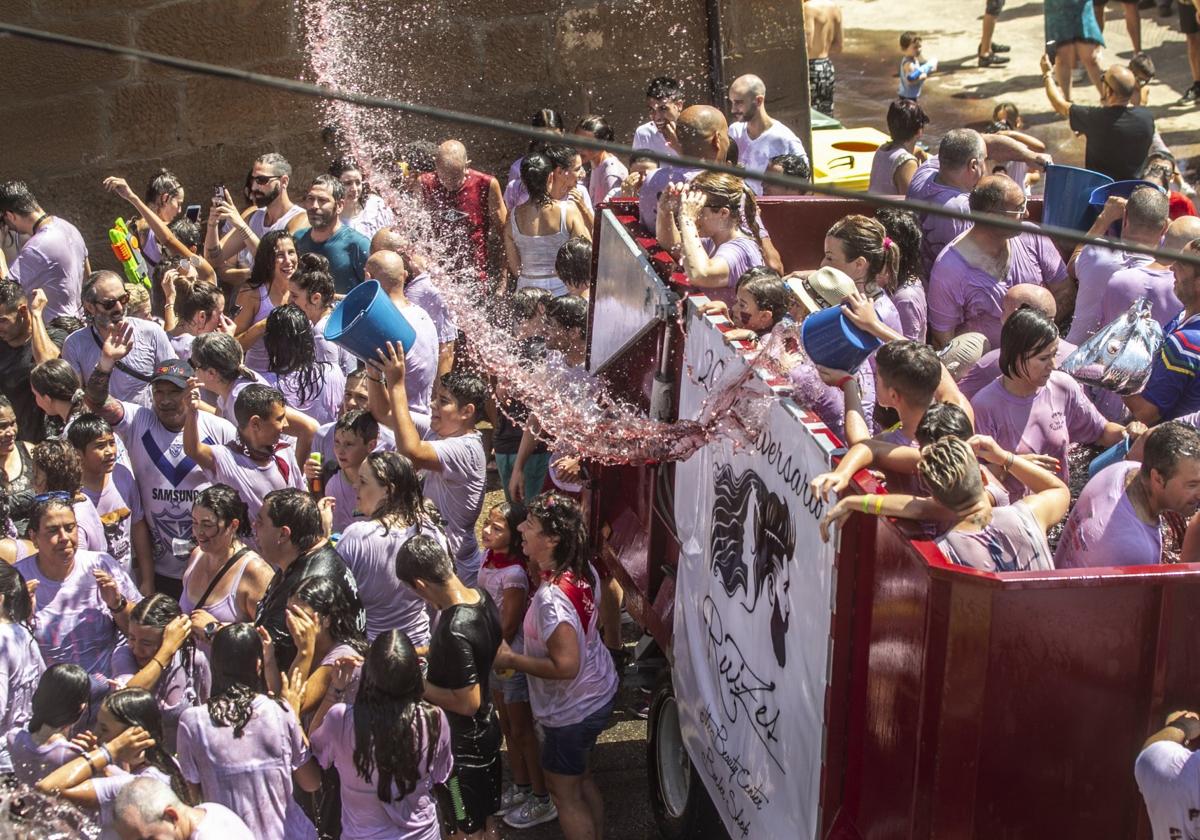 Un momento de la Batalla del Clarete del año pasado.